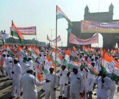 Mumbai: Congress Party workers participate in Prerna Yatra to celebrates Centenary of arrival of Mahatma Gandhi in India from South Africa at Gateway of India, In Mumbai on Friday. PTI Photo Mohan Bane